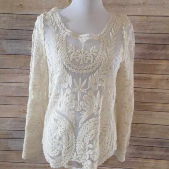 Unbranded Tops - Cream Lace Long Sleeved Shirt